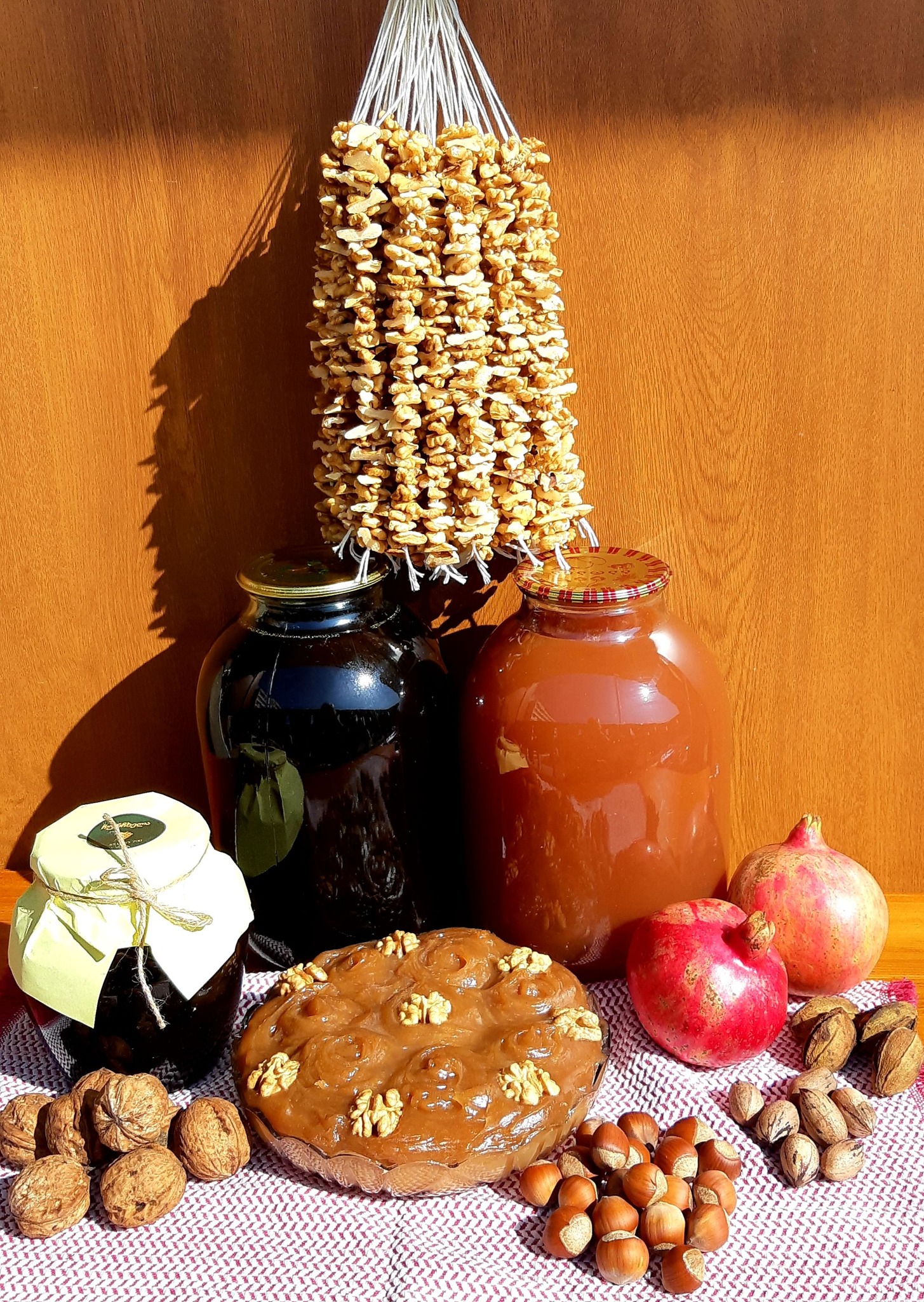 ბადაგი და ჩურჩხელა